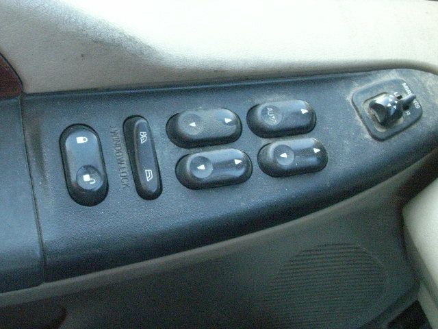 3C6717_10 Used 2005 Ford F-350 Super Duty Gas Pedal