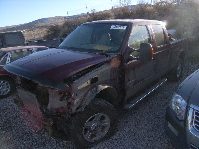 3C6717_2 Used 2005 Ford F-350 Super Duty Gas Pedal