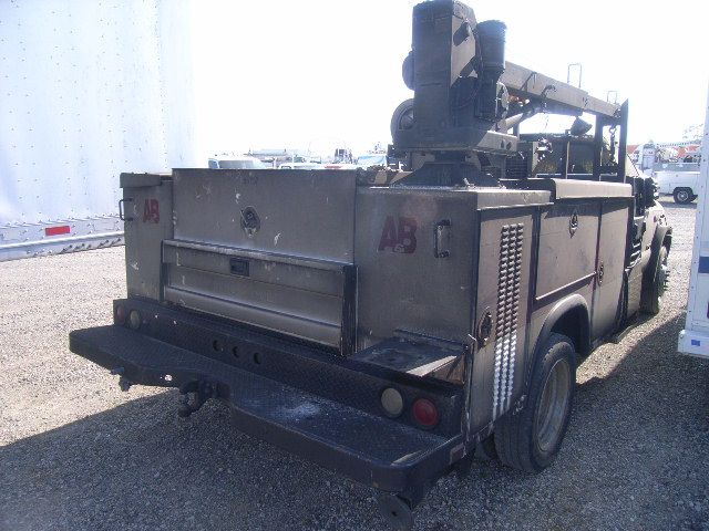 3C6724_4 Used 2007 Ford F-550 Super Duty Spindle Knuckle Front LH