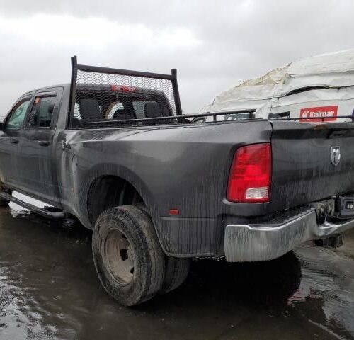 3C8531_0 Used 2015 Dodge Ram 3500 Luggage Rack