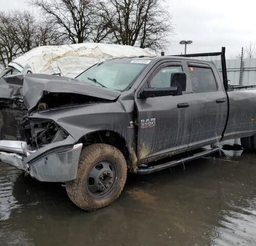 3C8531_9 Used 2015 Dodge Ram 3500 Luggage Rack