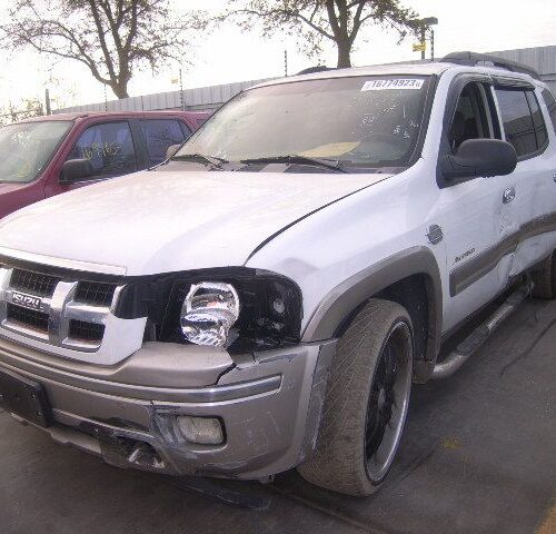 3D6734_2 Used 2003 Isuzu Ascender Tail Lamp LH