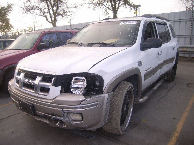 3D6734_2 Used 2003 Isuzu Ascender Tail Lamp LH