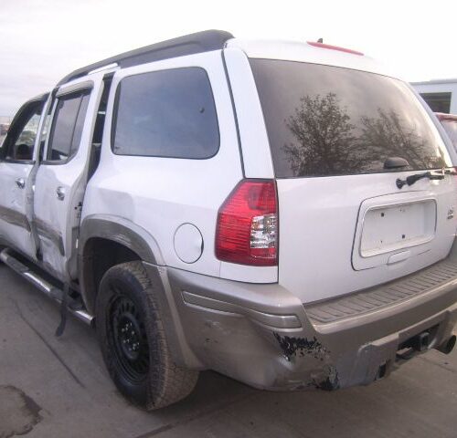 3D6734_3 Used 2003 Isuzu Ascender Tail Lamp LH