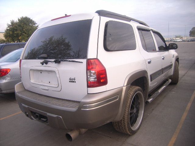 3D6734_4 Used 2003 Isuzu Ascender Tail Lamp LH