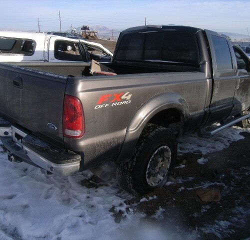 3D6739_6 Used 2006 Ford F-350 Super Duty Drive Shaft Rear