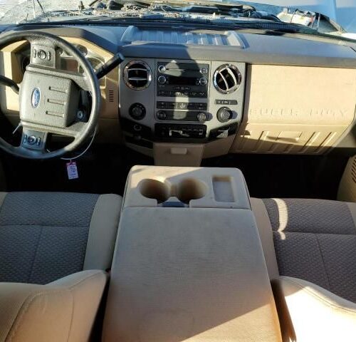 3D8540_7 Used 2011 Ford F-250 Super Duty Cab Clip