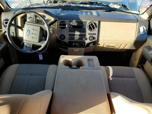 3D8540_7 Used 2011 Ford F-250 Super Duty Cab Clip