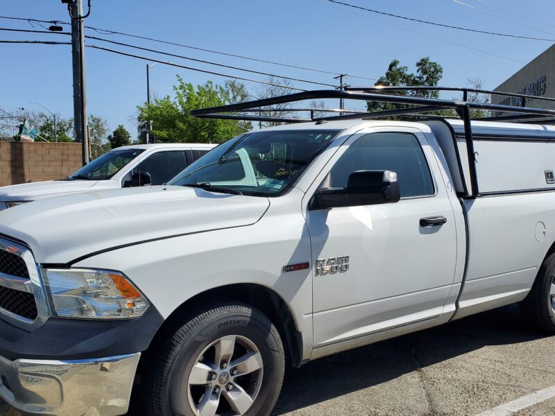 3D8555_0 Used 2016 Dodge Ram 1500 Luggage Rack