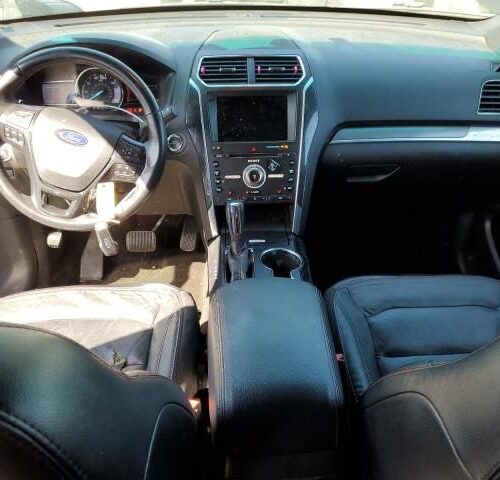 3E8557_2 Used 2016 Ford Explorer Door Handle Exterior LH