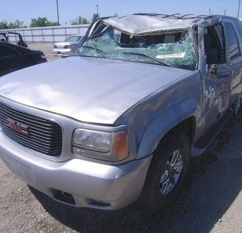 3F6763_2 Used 2000 GMC Yukon Spindle Knuckle Front RH