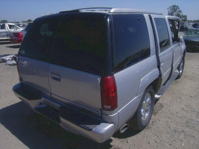 3F6763_4 Used 2000 GMC Yukon Spindle Knuckle Front RH