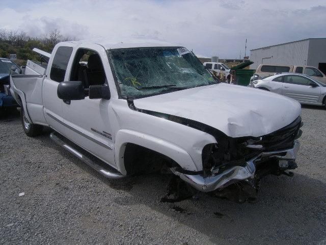 3F6765_0 Used 2003 GMC Sierra 2500 Gas Pedal