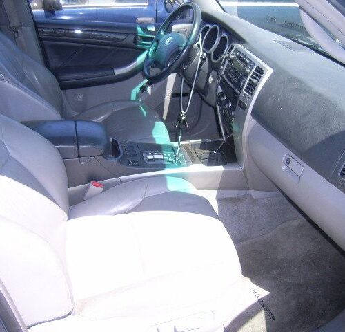 3G6770_5 Used 2003 Toyota 4Runner Door Assembly Front RH