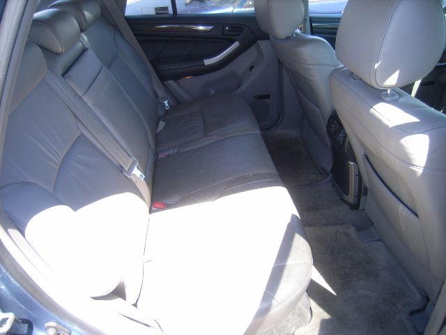 3G6770_6 Used 2003 Toyota 4Runner Door Assembly Front RH