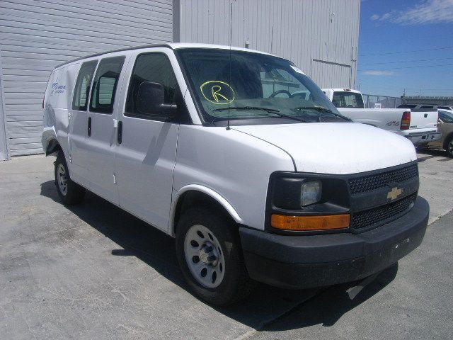3G6778_0 Used 2010 Chevrolet Express 1500 Van Axle Shaft RH