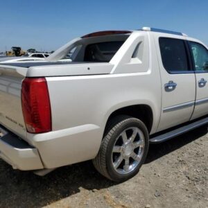 2008 Cadillac Escalade EXT Topper / Tonneau / Camper Shell