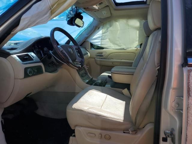 3G8573_2 Used 2008 Cadillac Escalade EXT Door Assembly Rear Side RH