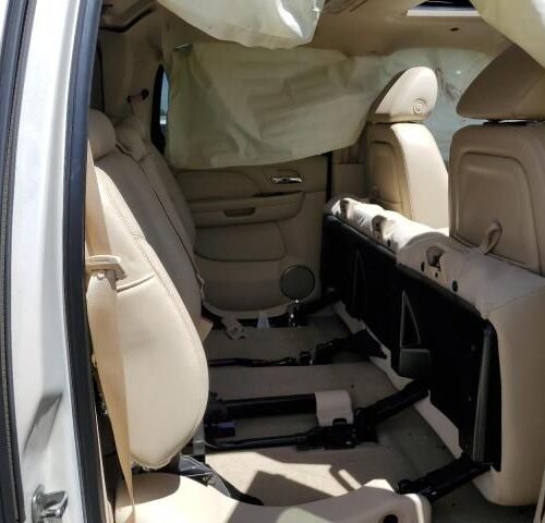 3G8573_9 Used 2008 Cadillac Escalade EXT Door Assembly Rear Side RH