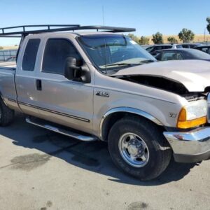 1999 Ford F-250 Super Duty Hitch / Tow Hook / Winch