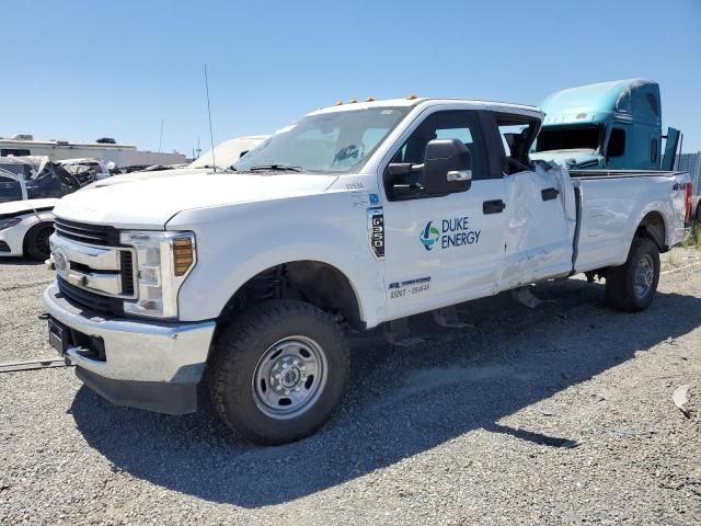 3H8582_0 Used 2019 Ford F-350 Super Duty Grille