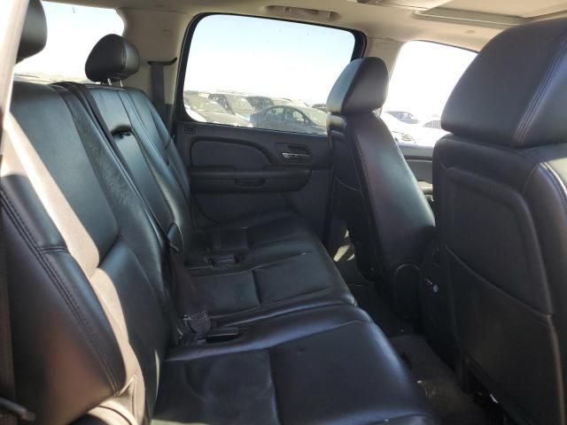 3H8584_2 Used 2009 Chevrolet Suburban 1500 Hood Hinge RH