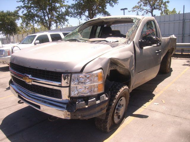 3I6796_2 Used 2009 Chevrolet Silverado 2500 Spindle Knuckle Front RH