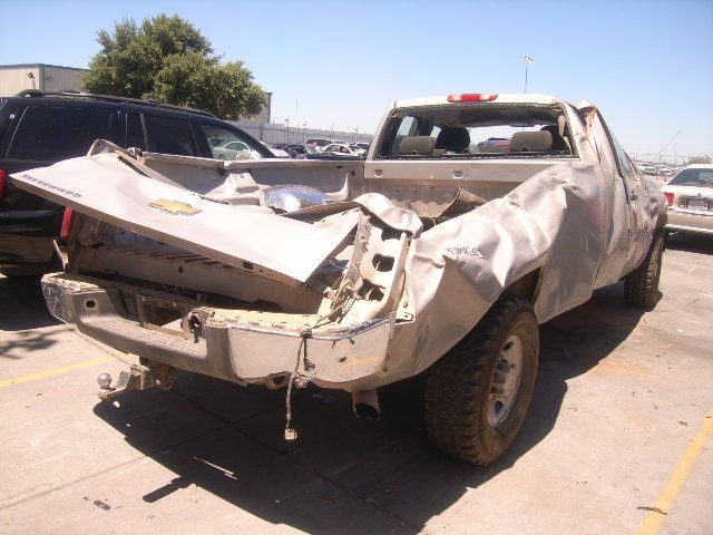 3I6796_4 Used 2009 Chevrolet Silverado 2500 Spindle Knuckle Front RH