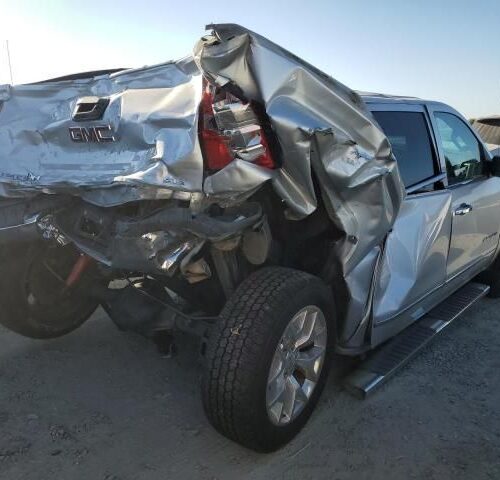 3I8597_2 Used 2015 GMC Sierra 1500 Carrier Assembly