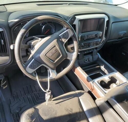 3I8597_6 Used 2015 GMC Sierra 1500 Carrier Assembly