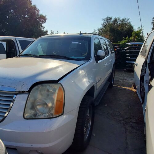 3I8602_3 Used 2007 GMC Yukon XL 1500 Instrument Face Plate