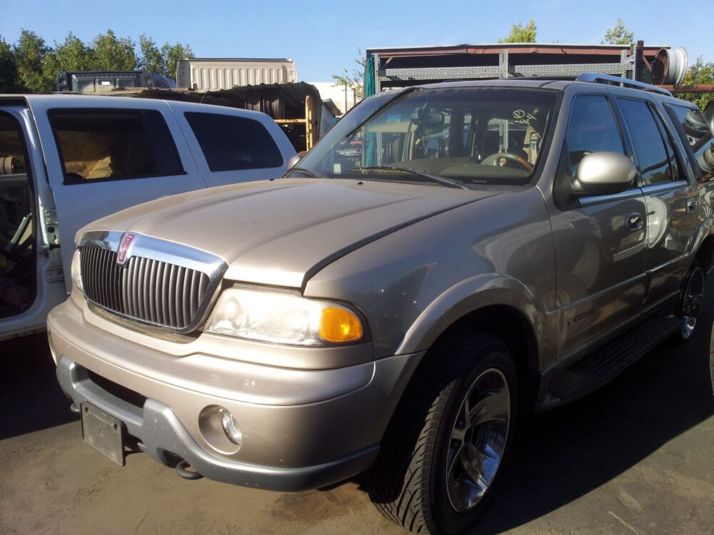 3J6813_0 Used 2000 Lincoln Navigator Air Bag LH 1L7Z78043B13AAD