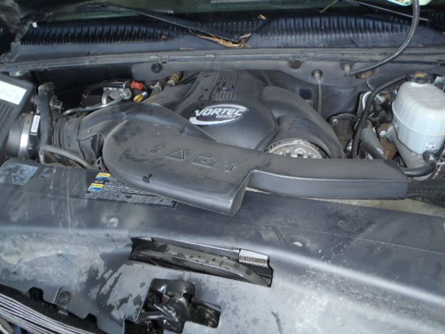 3J6817_7 Used 2004 Cadillac Escalade Door Assembly Front RH