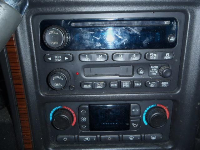 3J6817_9 Used 2004 Cadillac Escalade Door Assembly Front RH