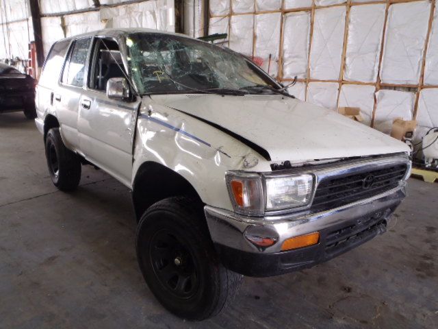 3J6818_1 Used 1994 Toyota 4Runner Spindle Knuckle Front RH