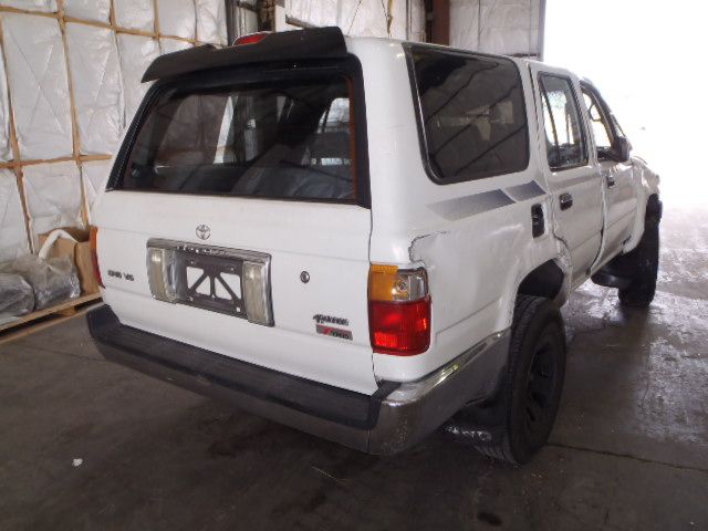 3J6818_4 Used 1994 Toyota 4Runner Spindle Knuckle Front RH
