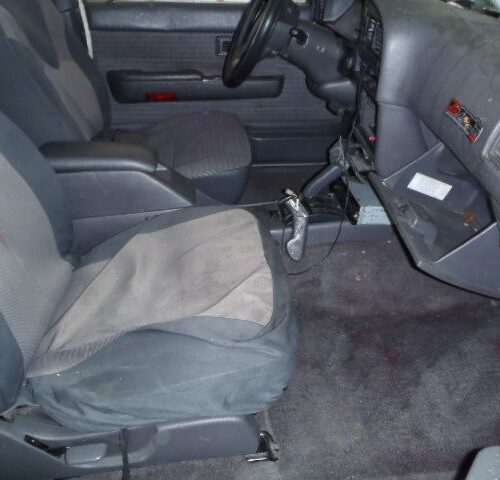 3J6818_5 Used 1994 Toyota 4Runner Spindle Knuckle Front RH