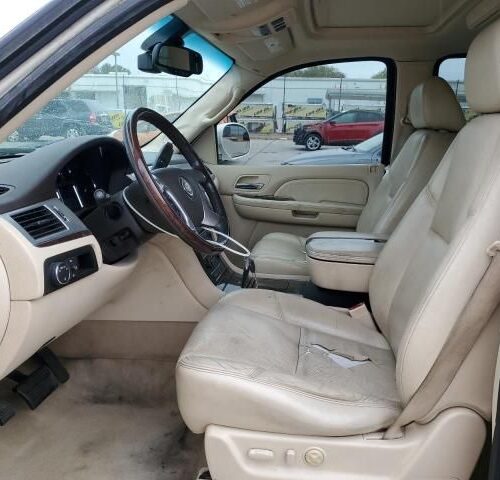 3K8617_13 Used 2008 Cadillac Escalade Tail Lamp RH