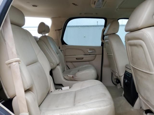 3K8617_2 Used 2008 Cadillac Escalade Tail Lamp RH