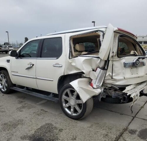3K8617_4 Used 2008 Cadillac Escalade Tail Lamp RH
