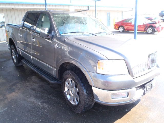 3L6840_0 Used 2006 Lincoln Mark LT Keys / Latches / Locks LH