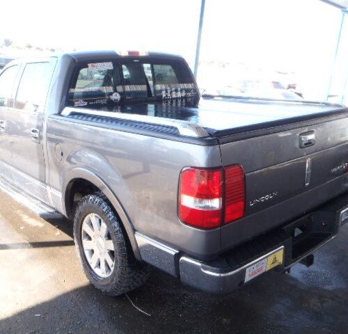 3L6840_3 Used 2006 Lincoln Mark LT Keys / Latches / Locks LH
