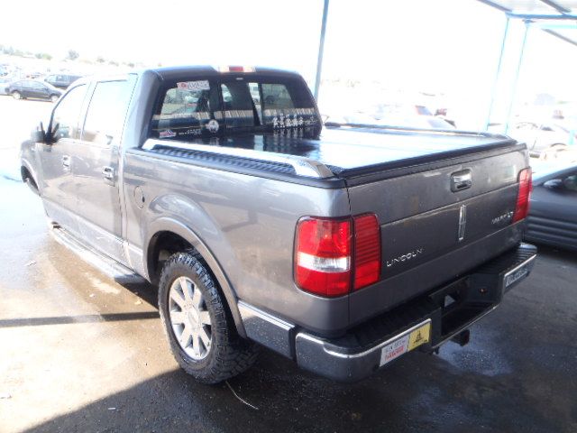 3L6840_3 Used 2006 Lincoln Mark LT Keys / Latches / Locks LH