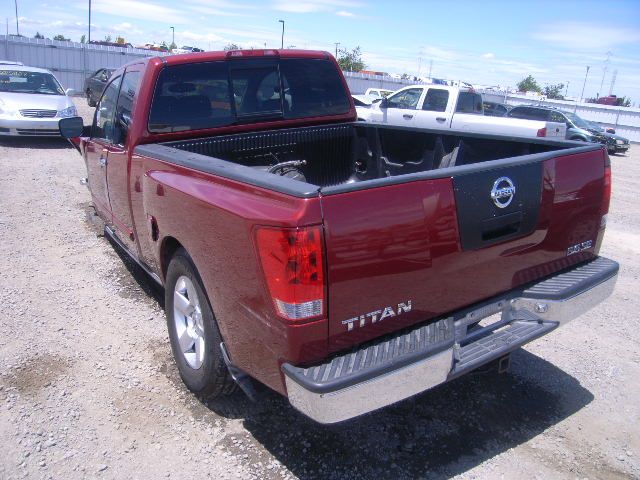 3L6844_3 Used 2004 Nissan Titan Door Handle Interior LH