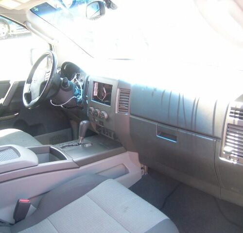 3L6844_5 Used 2004 Nissan Titan Door Handle Interior LH