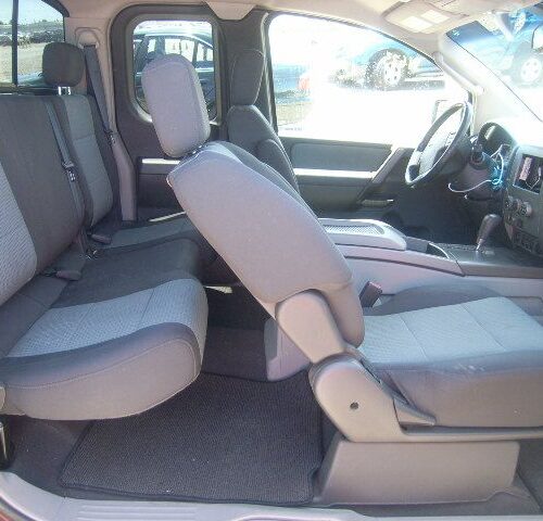 3L6844_6 Used 2004 Nissan Titan Door Handle Interior LH