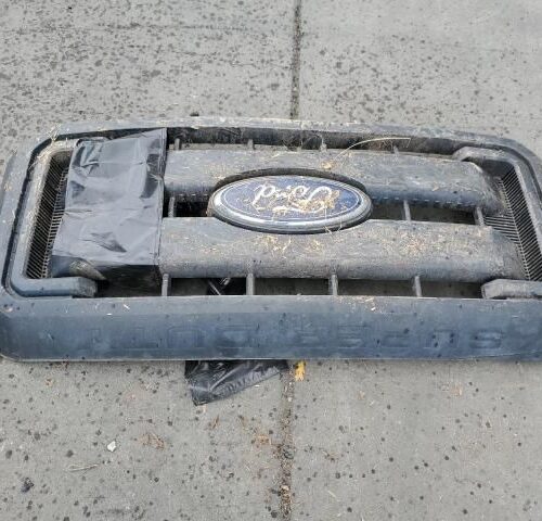 3L8637_12 Used 2015 Ford F-250 Super Duty AC Compressor
