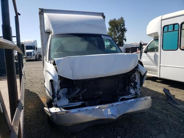 Used 2018 Chevrolet Express 3500 Van Engine Assembly 4.3L