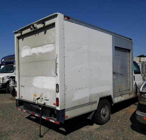 Used 2018 Chevrolet Express 3500 Van Engine Assembly 4.3L