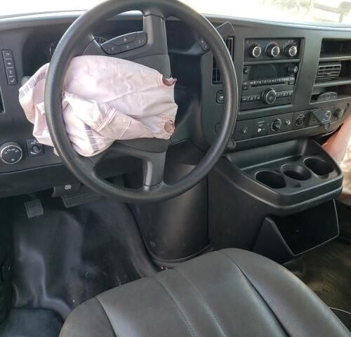 Used 2018 Chevrolet Express 3500 Van Engine Assembly 4.3L